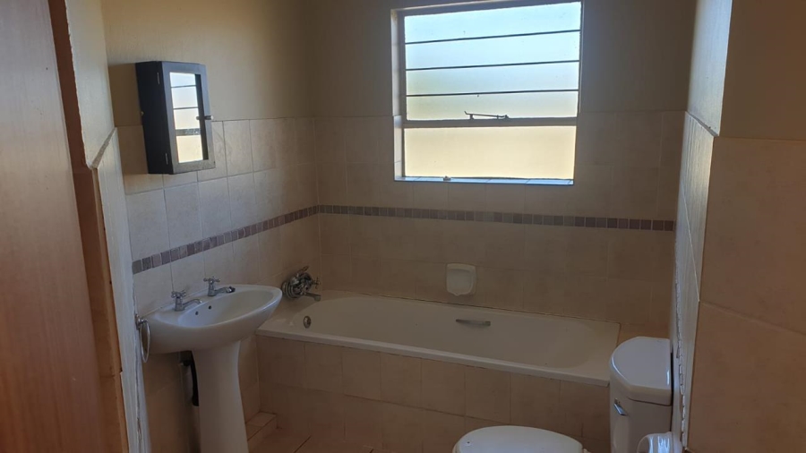 To Let 2 Bedroom Property for Rent in Fleurdal Free State
